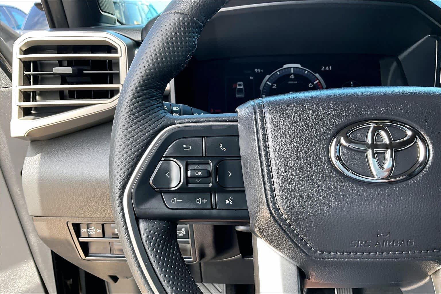 Used 2025 Toyota Tundra Limited AWD/4WD image 24