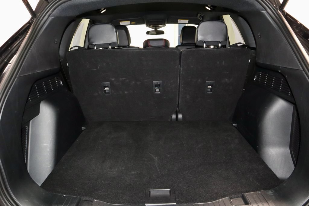 Certified 2025 Ford Escape ST-Line AWD/4WD image 13