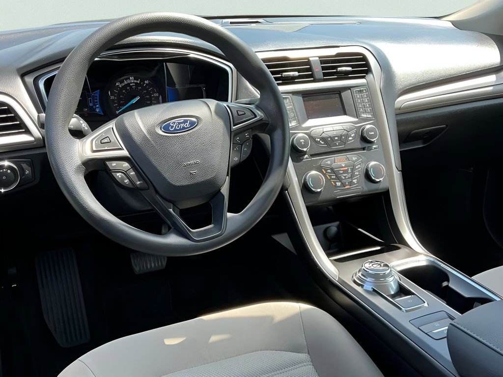 Certified 2018 Ford Fusion S FWD image 20