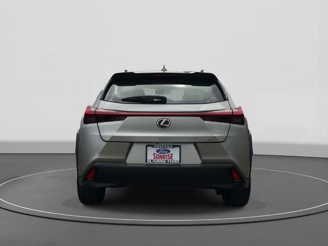 Used 2019 Lexus UX 200 w/ Premium Package FWD image 3