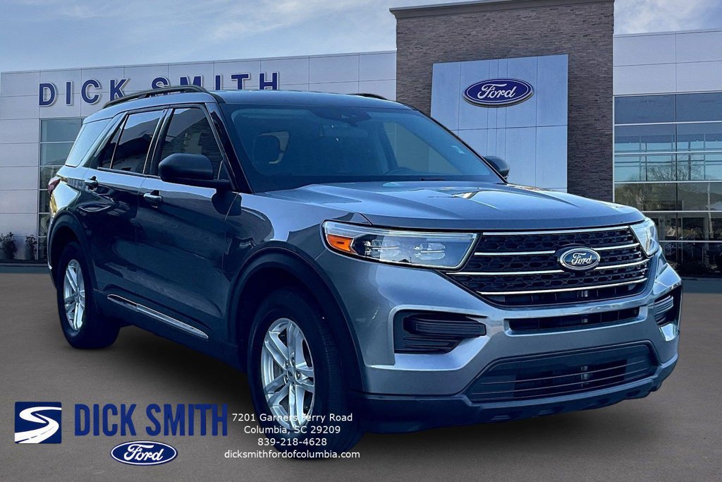 Certified 2023 Ford Explorer XLT RWD image 3