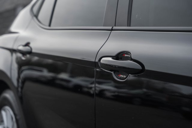 Used 2025 Toyota Camry LE image 19