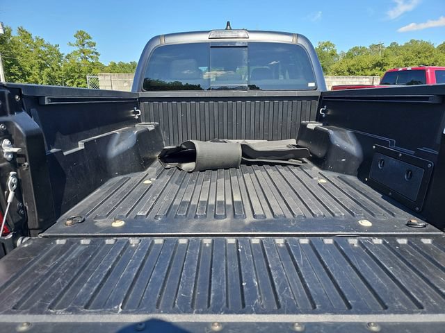 Used 2022 Toyota Tacoma SR5 w/ Technology Package RWD image 14