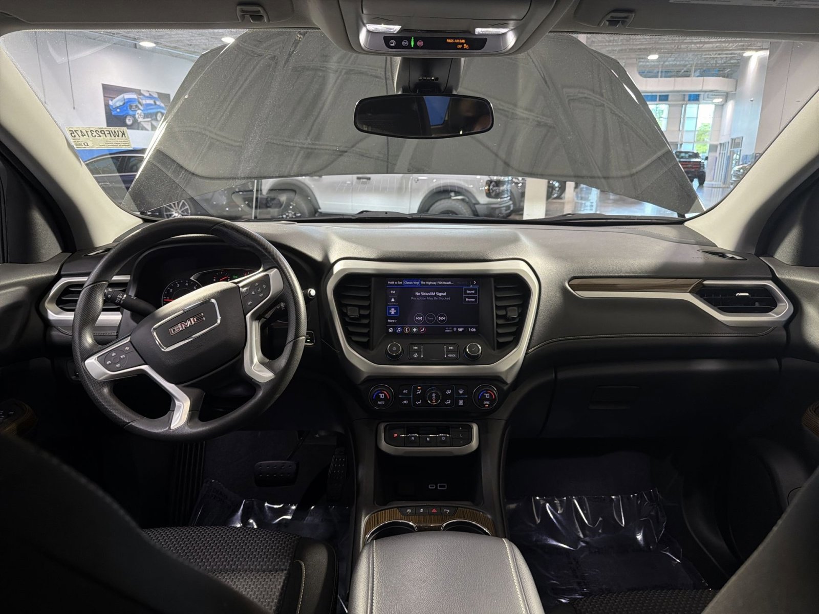 Used 2023 GMC Acadia SLE w/ Driver Convenience Package AWD/4WD image 30