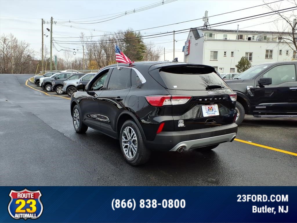 Certified 2022 Ford Escape SEL image 2