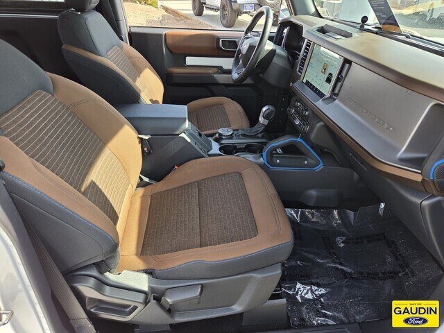 Certified 2023 Ford Bronco Outer Banks AWD/4WD image 16