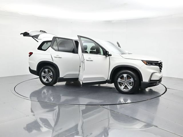 Used 2023 Honda Pilot EX-L image 54