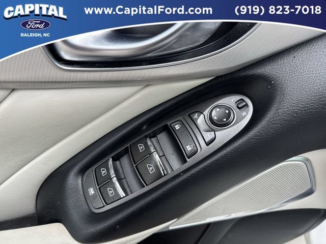 Used 2023 INFINITI Q50 Luxe w/ Cargo Package AWD/4WD image 21
