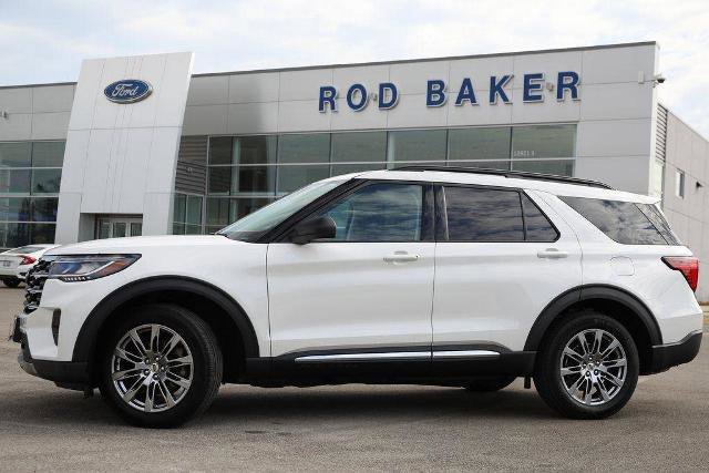Certified 2025 Ford Explorer Active w/ Active Comfort Package image 9