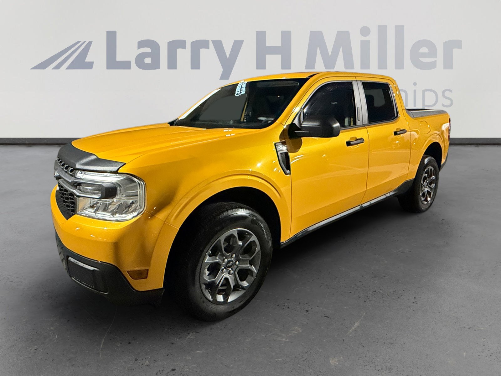 Certified 2023 Ford Maverick XLT FWD image 1