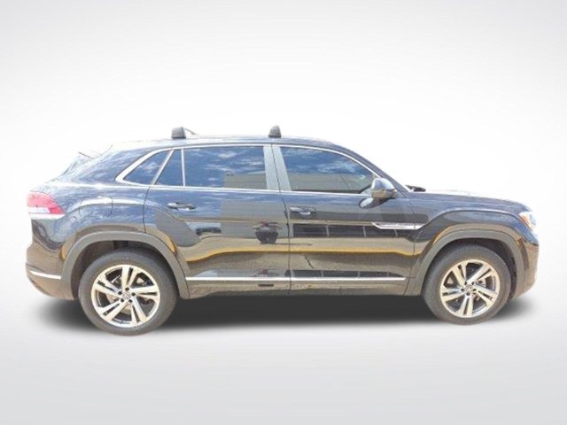 Used 2024 Volkswagen Atlas Cross Sport SEL R-Line AWD/4WD image 9