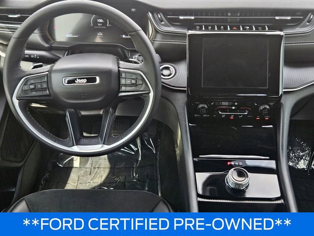 Used 2025 Jeep Grand Cherokee L Altitude RWD image 18