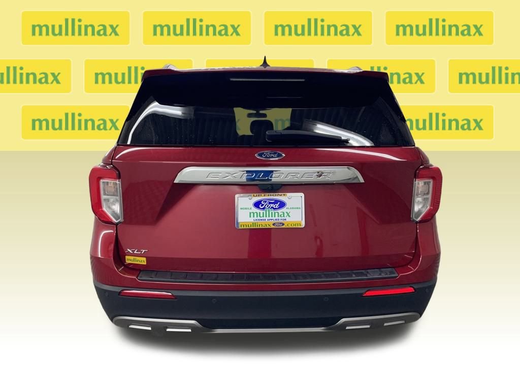 Certified 2023 Ford Explorer XLT w/ Equipment Group 202A image 7