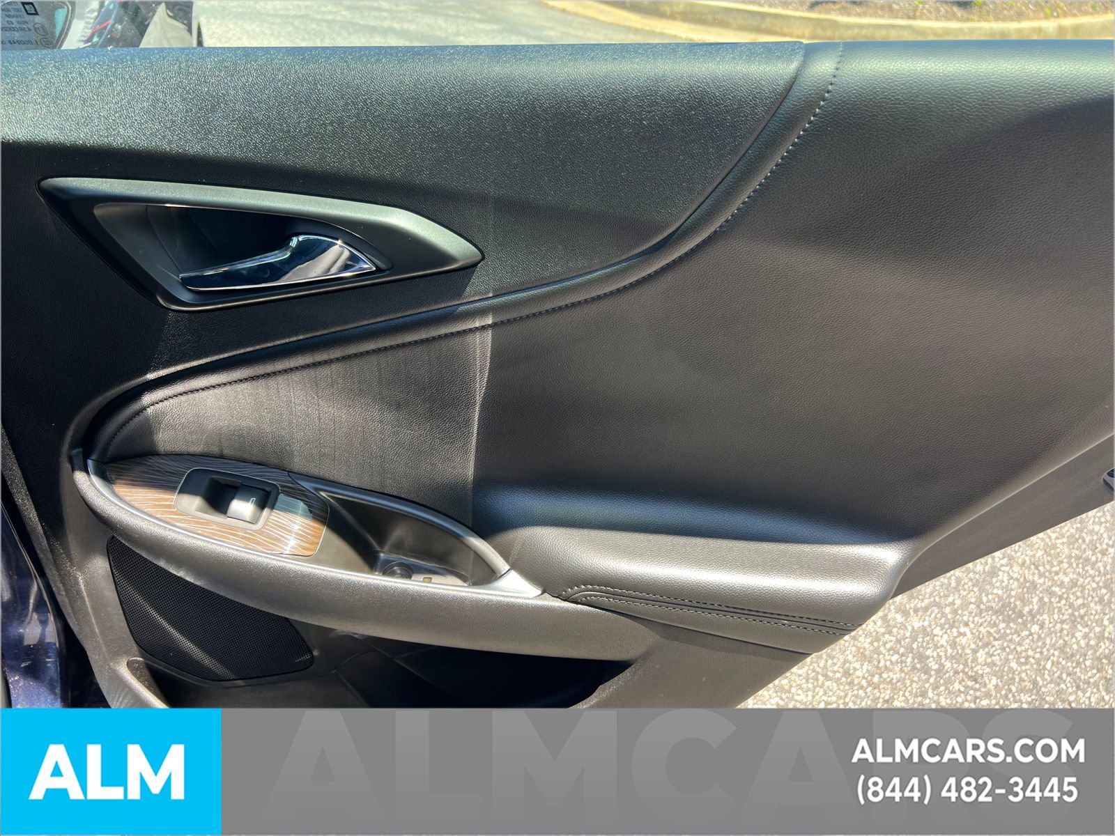 Used 2017 Chevrolet Malibu Premier w/ Premier Sun and Wheel Package FWD image 21
