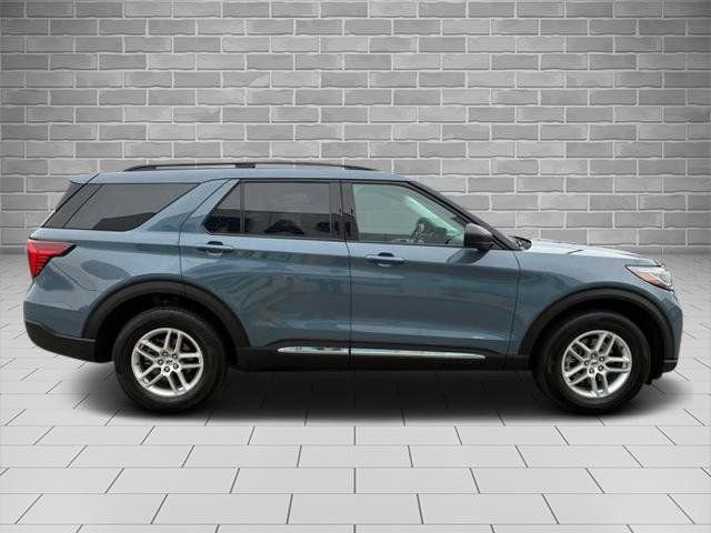 Certified 2025 Ford Explorer Active image 6