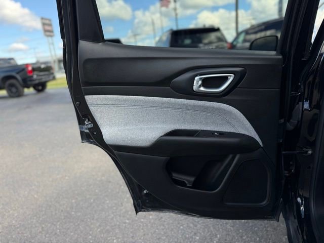 Used 2024 Jeep Compass Sport AWD/4WD image 14