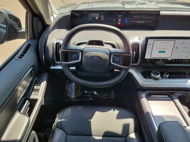 Certified 2026 Ford Expedition Platinum AWD/4WD image 11