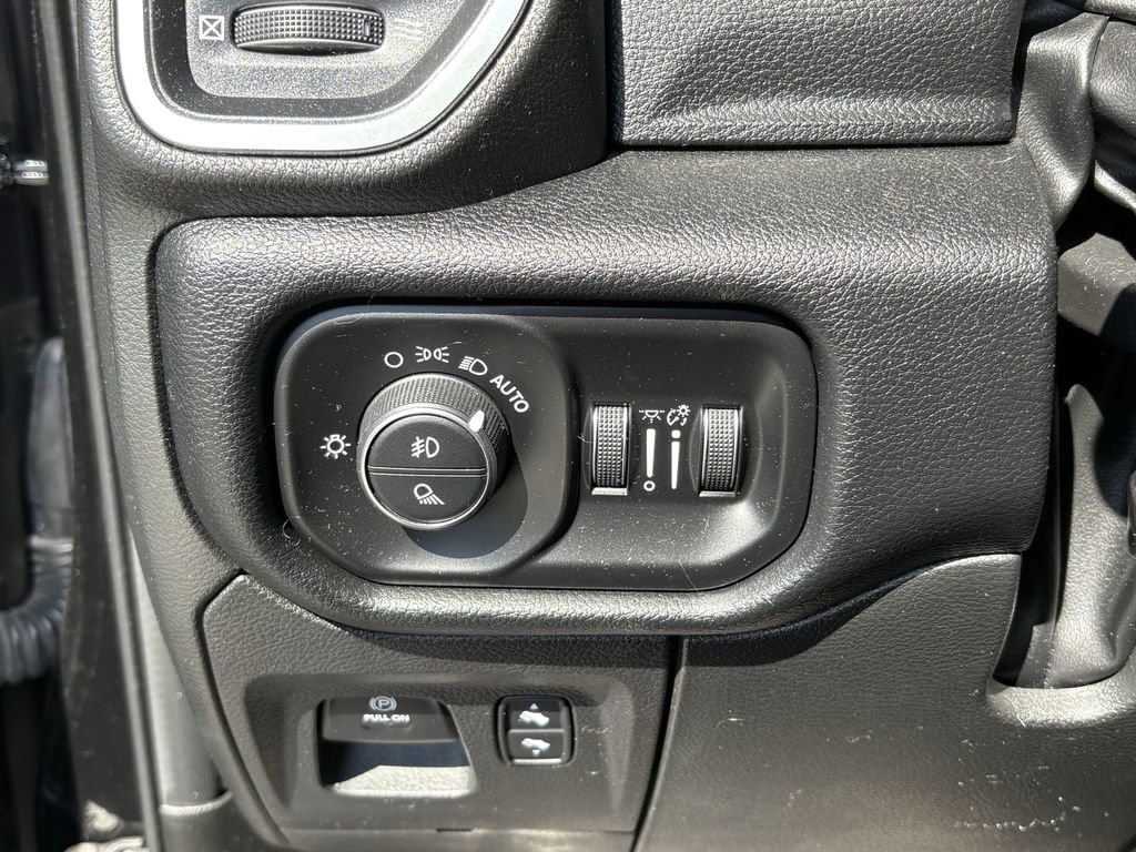 Used 2022 RAM 1500 Laramie image 25