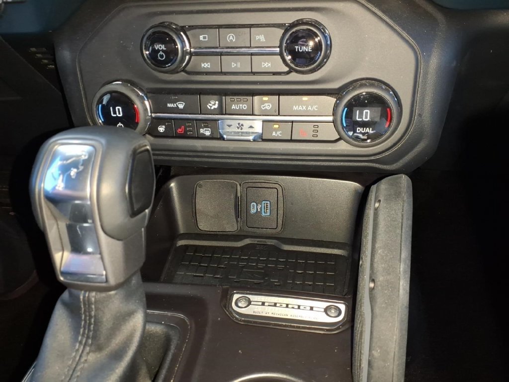 Certified 2024 Ford Bronco Outer Banks AWD/4WD image 25