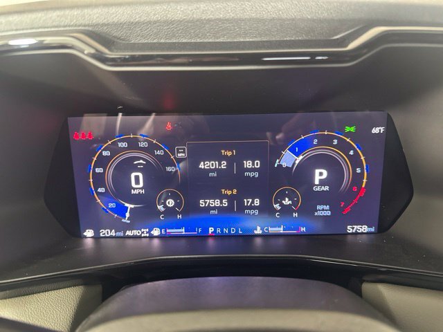 Used 2025 Chevrolet Colorado ZR2 w/ Technology Package AWD/4WD image 18