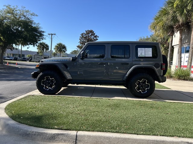 Used 2023 Jeep Wrangler Unlimited Rubicon 4xe w/ Cold Weather Group AWD/4WD image 11