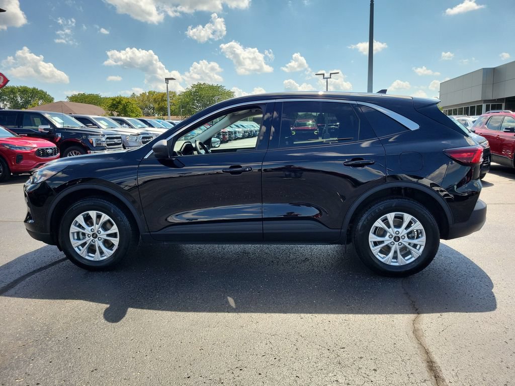 Certified 2023 Ford Escape Active AWD/4WD image 7