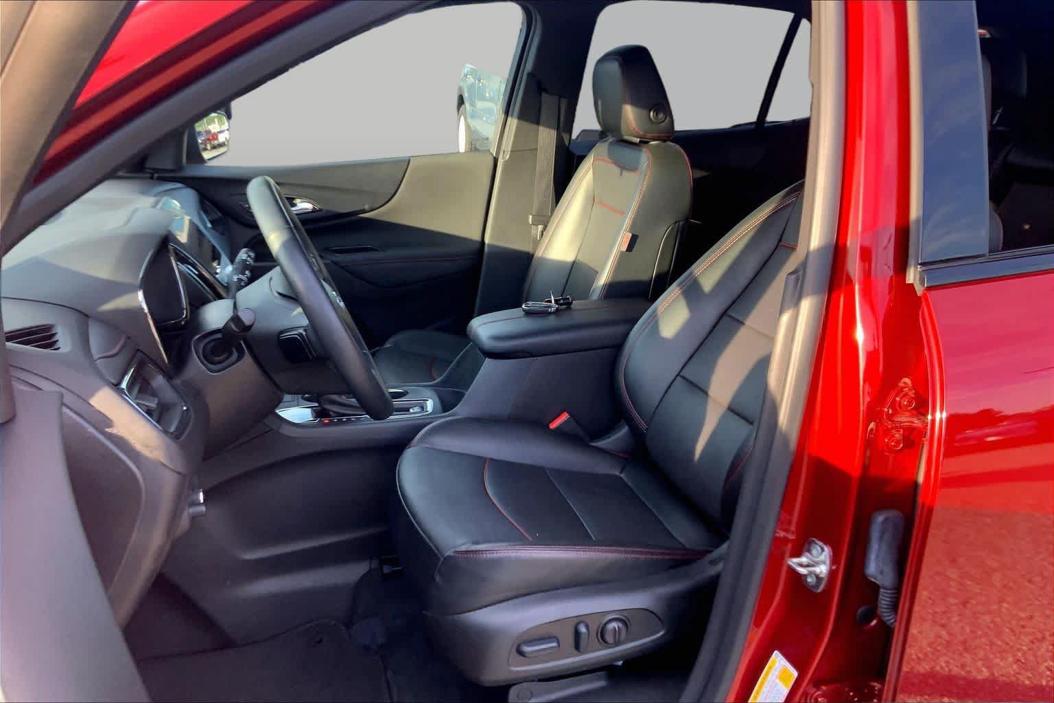 Used 2024 Chevrolet Equinox RS w/ RS Leather Package FWD image 8