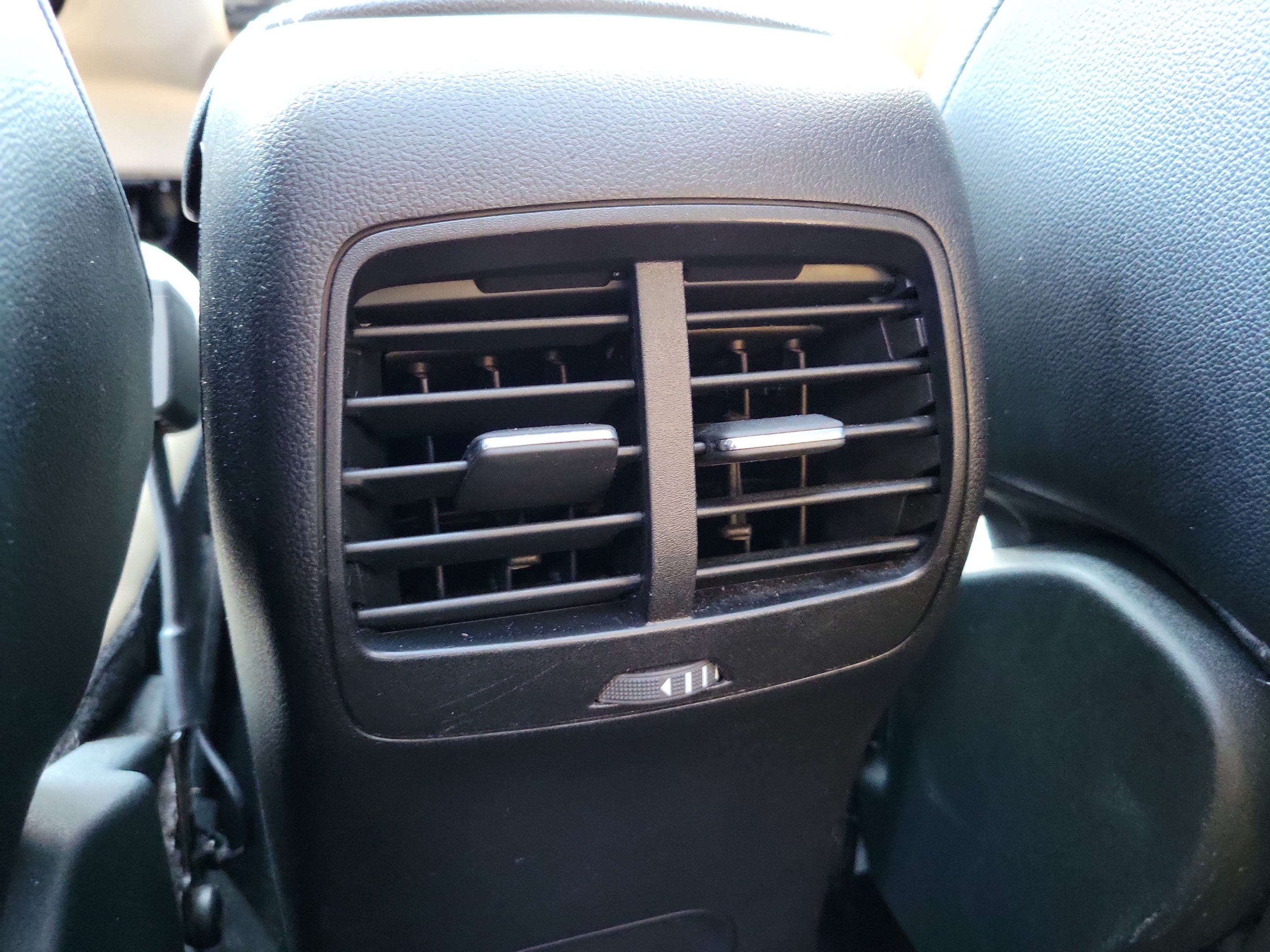 Certified 2022 Ford Escape SEL FWD image 11