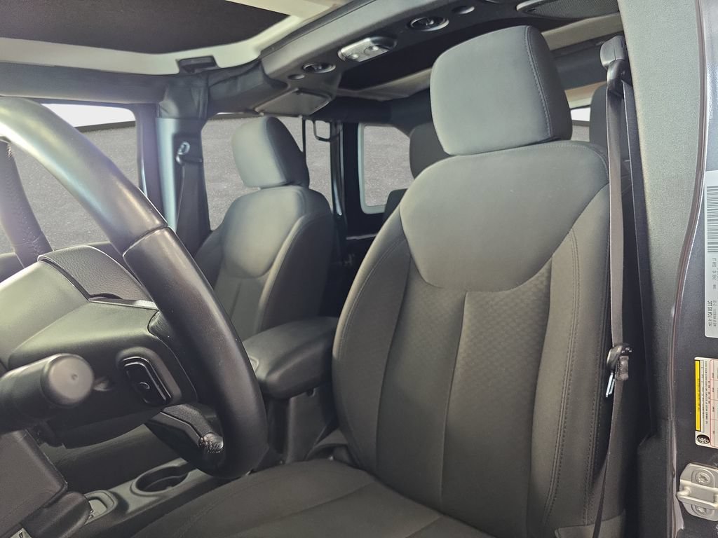 Used 2018 Jeep Wrangler Unlimited Sport S AWD/4WD image 12