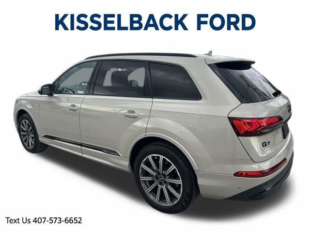 Used 2023 Audi Q7 2.0T Premium Plus w/ Premium Plus Package image 3