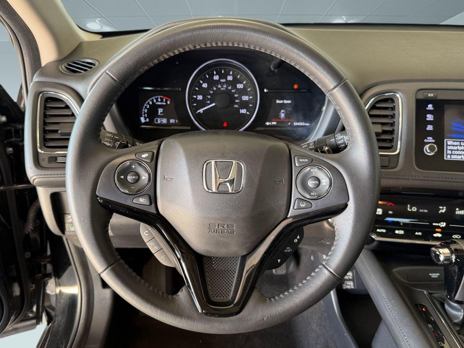 Used 2020 Honda HR-V Touring image 18