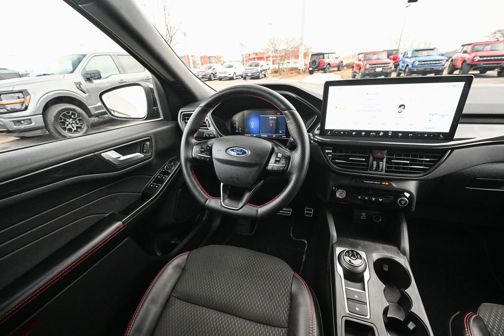 Certified 2023 Ford Escape ST-Line Select w/ Tech Pack #1 image 36