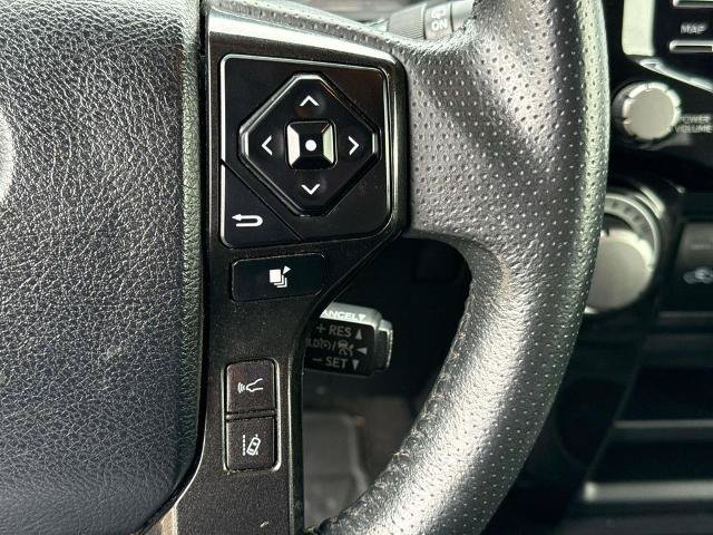 Used 2020 Toyota 4Runner Venture w/ Moonroof Package AWD/4WD image 25