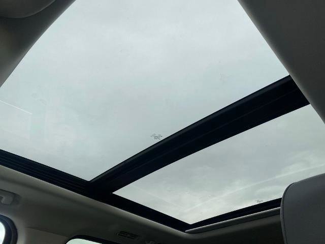 Certified 2025 Ford Expedition Active AWD/4WD image 27