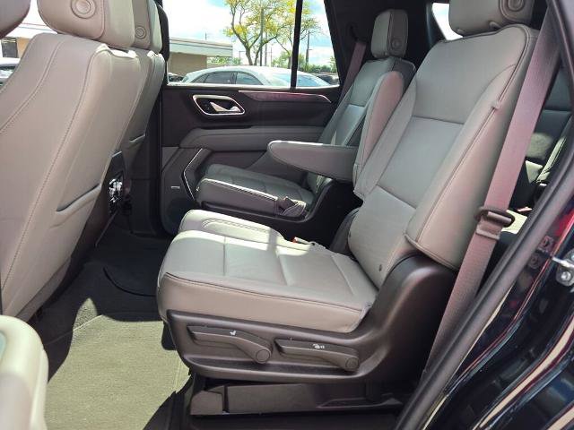 Used 2022 GMC Yukon SLT w/ SLT Premium Package image 20