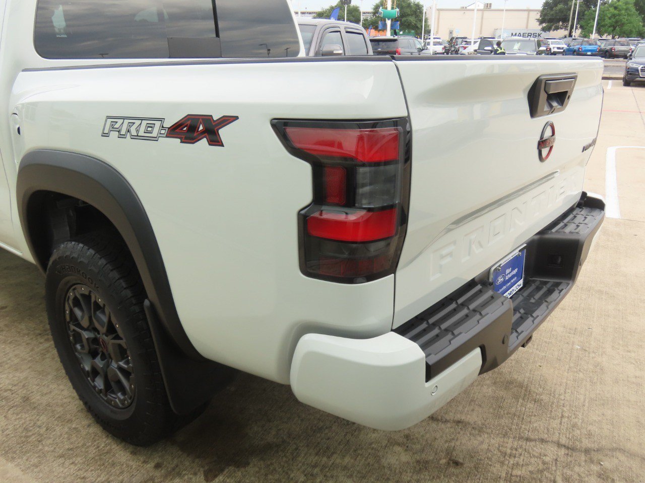 Used 2023 Nissan Frontier PRO-4X w/ Pro-4X Premium Package AWD/4WD image 14