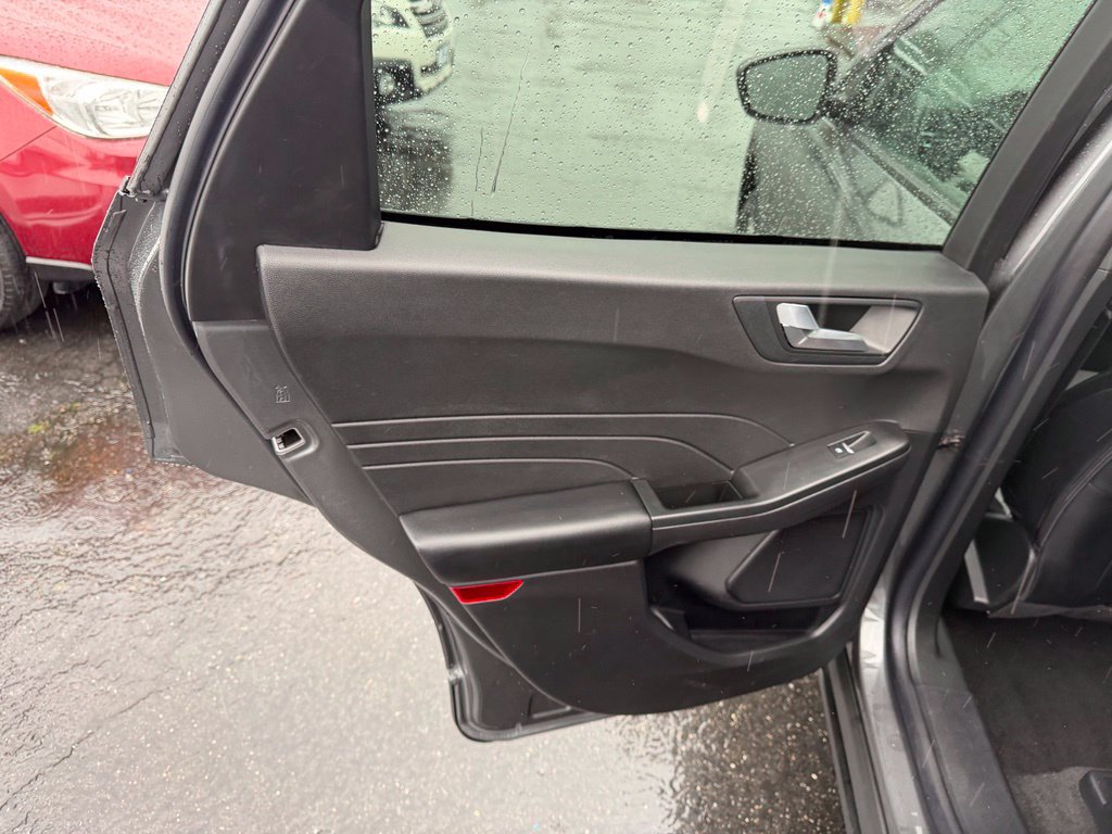 Certified 2025 Ford Escape ST-Line AWD/4WD image 15
