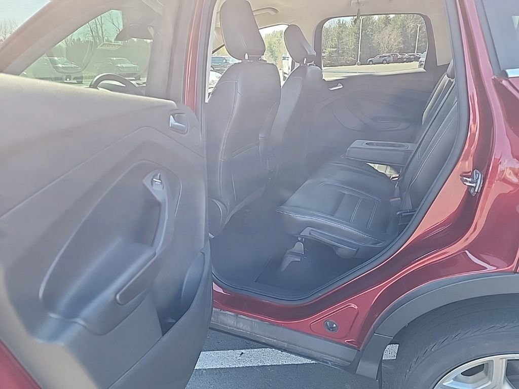 Certified 2019 Ford Escape Titanium w/ U9j03 - Titanium Tow Package image 13