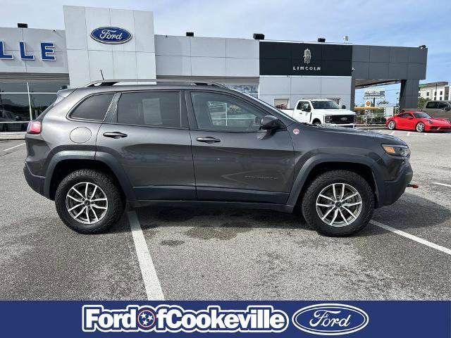 Used 2019 Jeep Cherokee Trailhawk AWD/4WD image 3