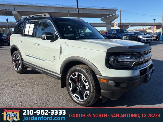 Certified 2022 Ford Bronco Sport Outer Banks w/ Tech Package image 1