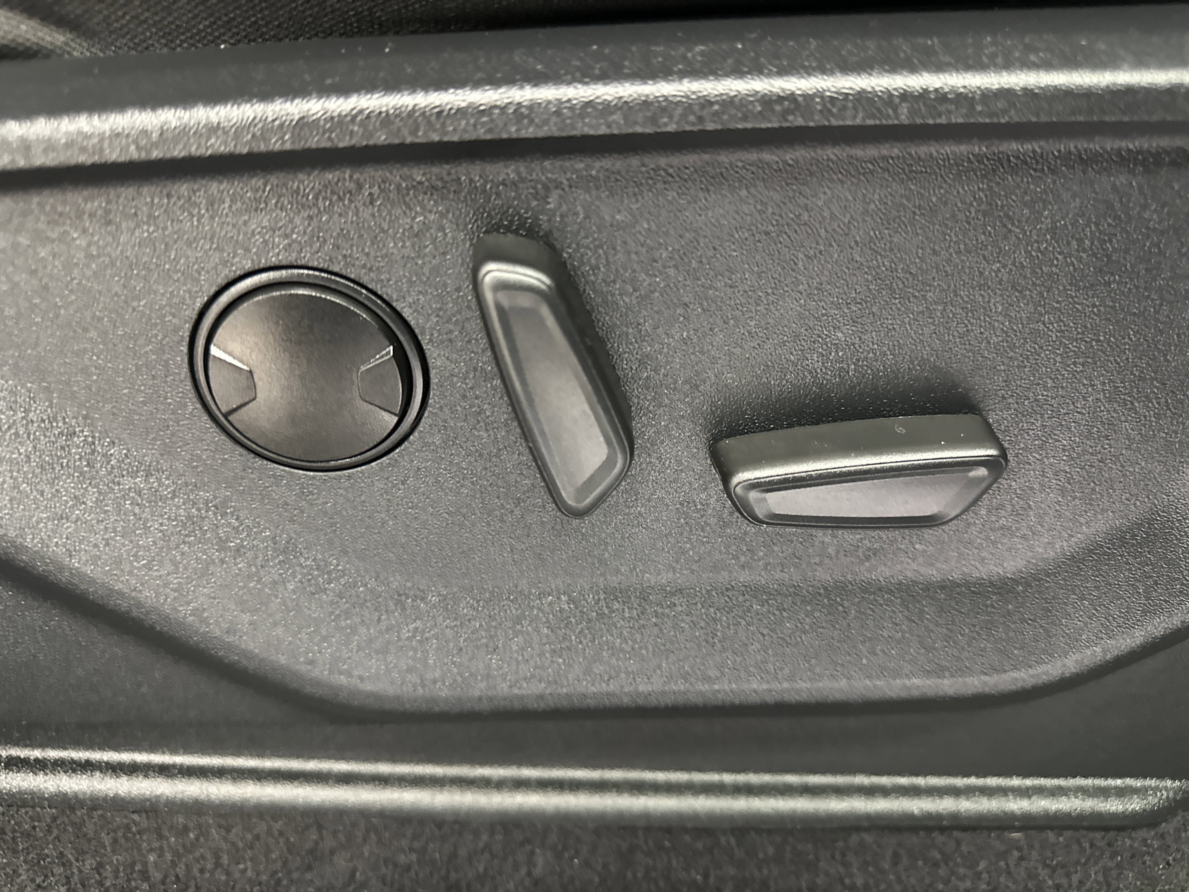 Certified 2023 Ford F150 XLT w/ Equipment Group 302A High image 26