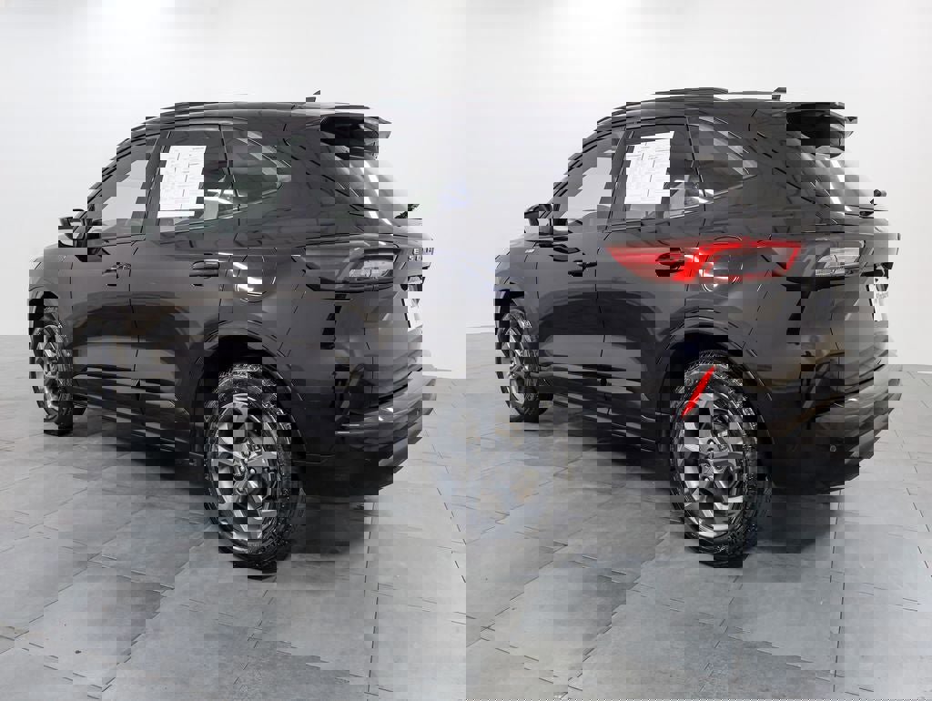 Certified 2024 Ford Escape ST-Line Select w/ Tech Pack #1 image 2