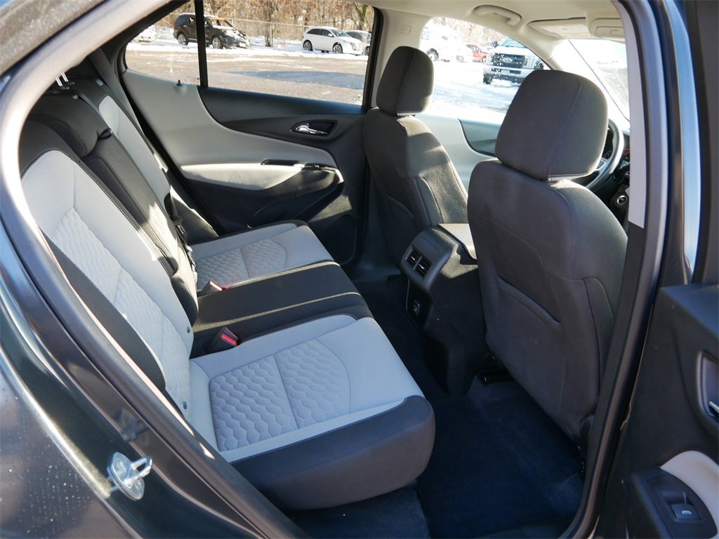 Used 2020 Chevrolet Equinox LT w/ Driver Convenience Package image 9