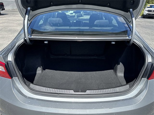 Used 2024 Chevrolet Malibu LT image 11