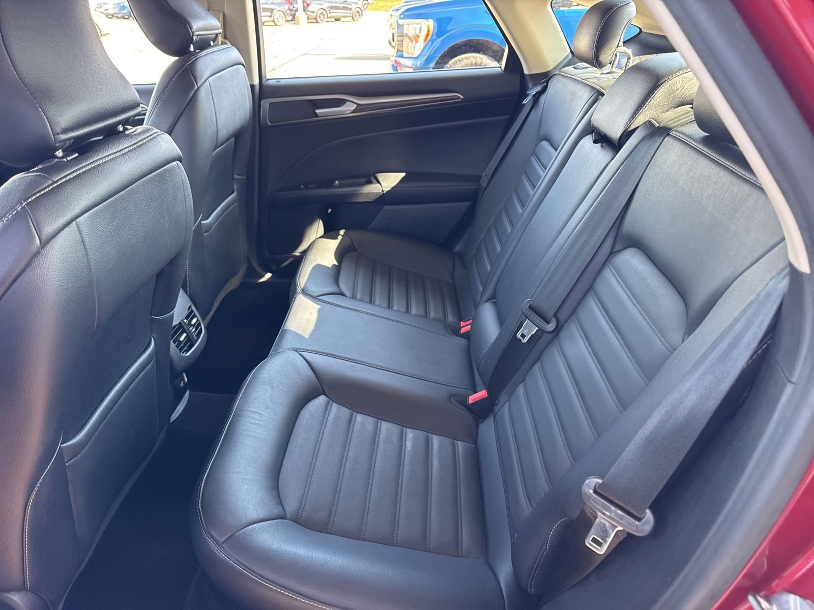 Certified 2018 Ford Fusion SE w/ Fusion SE Technology Package image 38