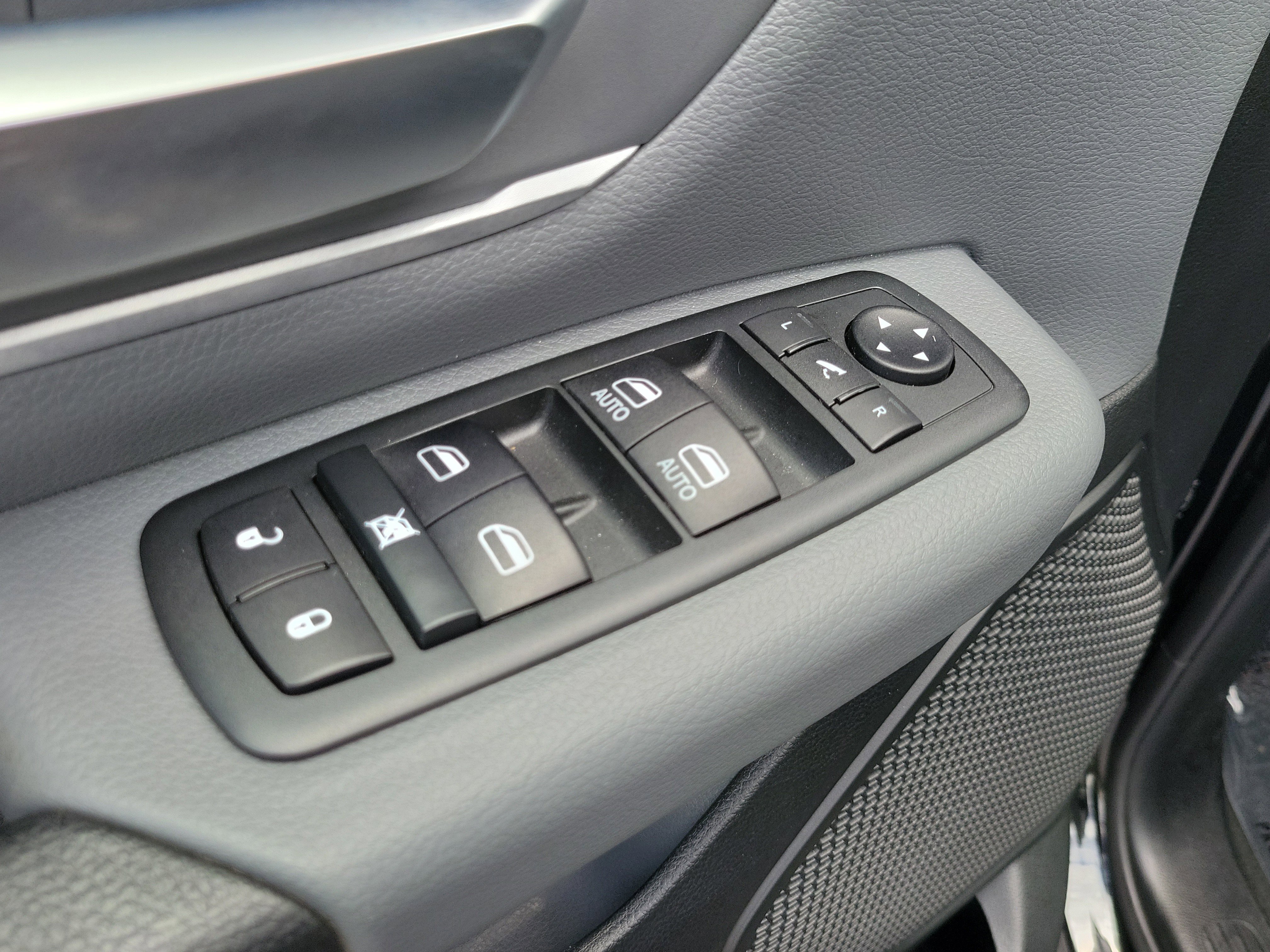 Used 2020 RAM 1500 Big Horn AWD/4WD image 19