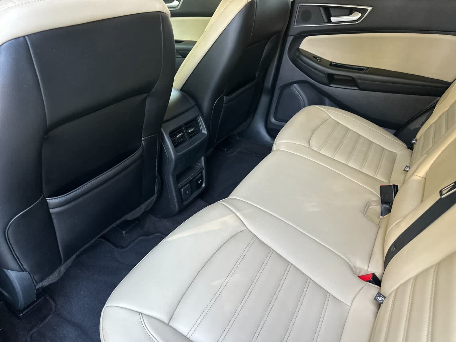 Certified 2020 Ford Edge SEL w/ Convenience Package FWD image 4