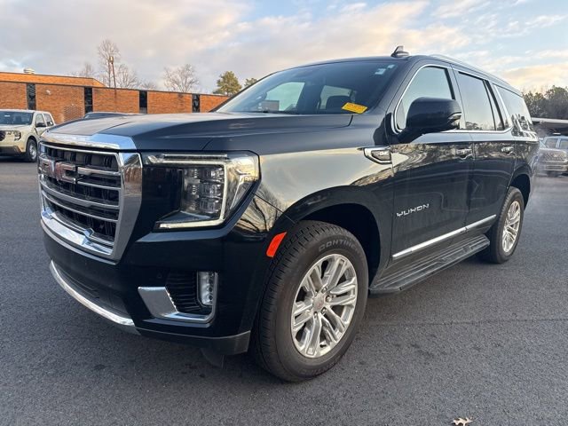 Used 2024 GMC Yukon SLT w/ SLT Luxury Package