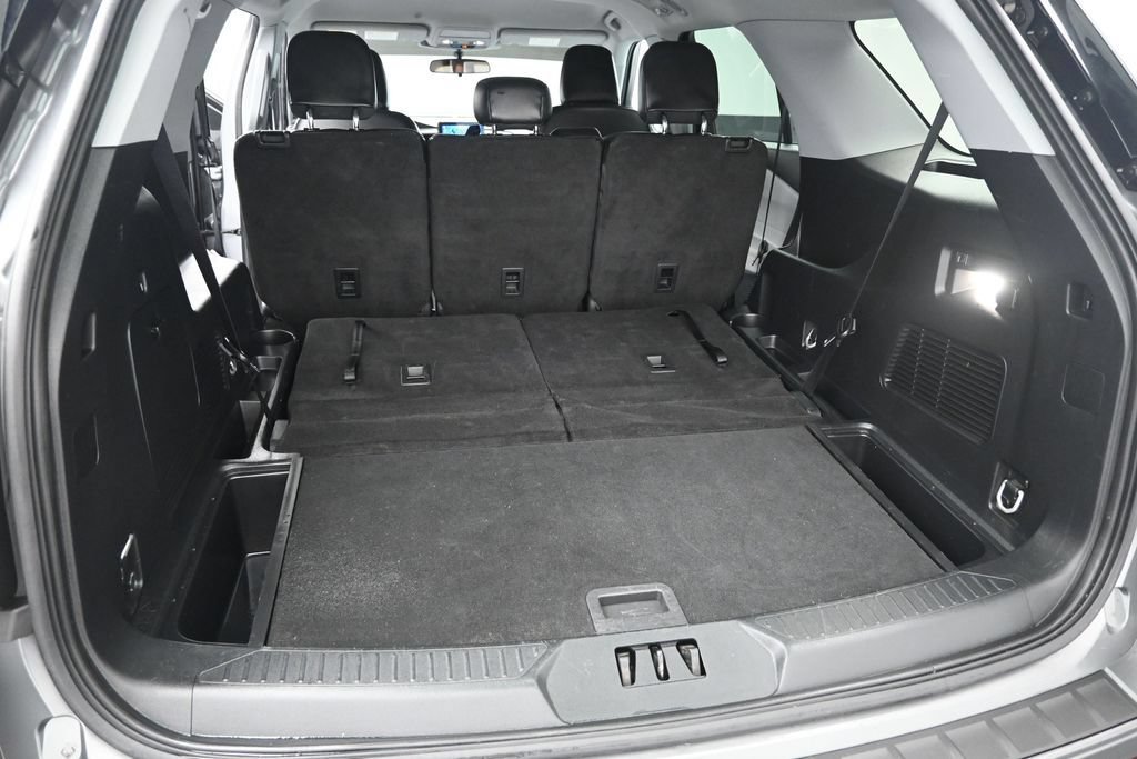 Certified 2023 Ford Explorer XLT w/ Equipment Group 202A RWD image 10