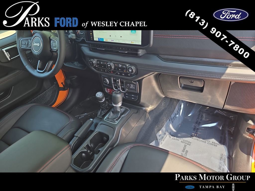 Used 2025 Jeep Gladiator Rubicon w/ Safety Group image 9